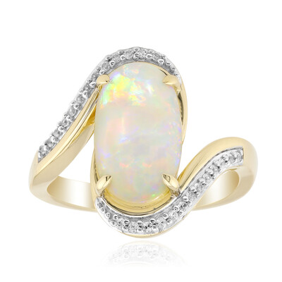 Gouden ring met een Braziliaanse witte opaal