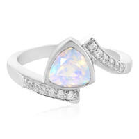 Zilveren ring met een Welo-opaal