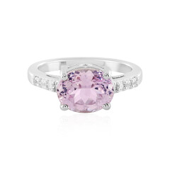 Zilveren ring met een kunziet
