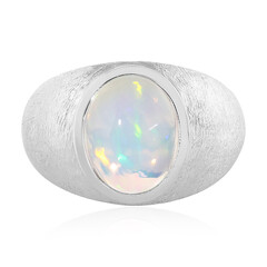 Zilveren ring met een Welo-opaal