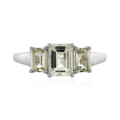 Zilveren ring met een groene amethist