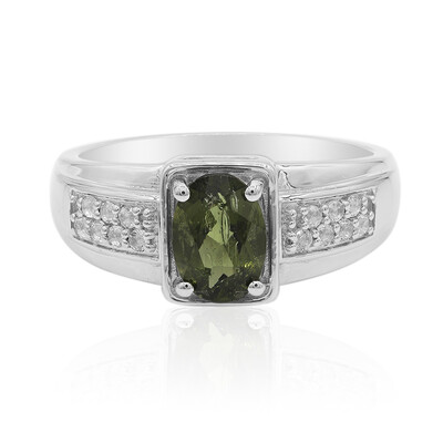 Zilveren ring met een moldaviet