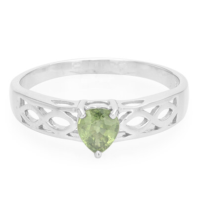 Zilveren ring met een mozambiqe saffier