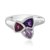 Zilveren ring met een rhodliet