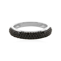 Zilveren ring met zwarte spinelstenen