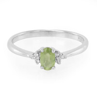 Zilveren ring met een groene saffier