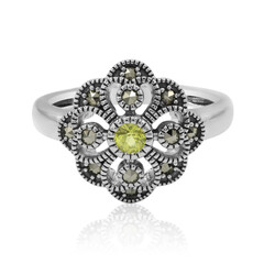 Zilveren ring met een gele saffier