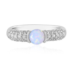 Zilveren ring met een Welo-opaal