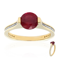 Gouden ring met een Mozambique robijn