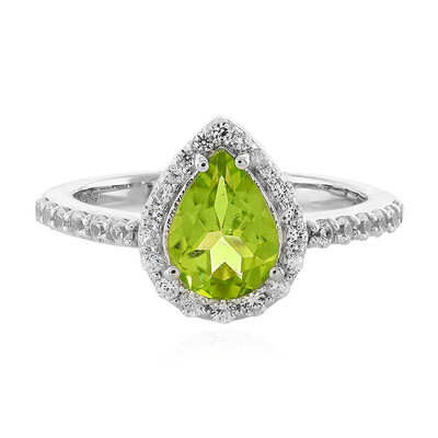 Zilveren ring met een Jilin Peridoot