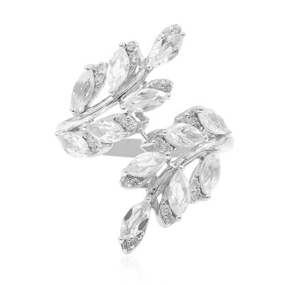 Zilveren ring met witte topaasstenen