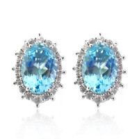 Zilveren oorbellen met hemel-blauwe topaasstenen (Dallas Prince Designs)