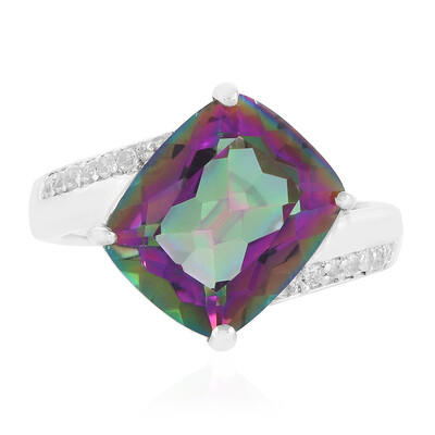 Zilveren ring met een mystieke kwarts