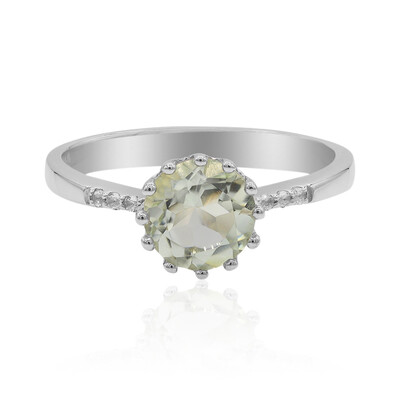 Zilveren ring met een groene amethist