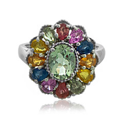 Zilveren ring met een groene amethist