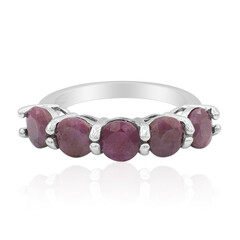 Zilveren ring met robijnen