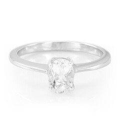 Zilveren ring met een petaliet