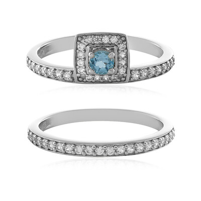 Zilveren ring met een Zwitsers-blauwe topaas