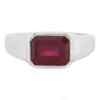 Zilveren ring met een Madagaskar Robijn