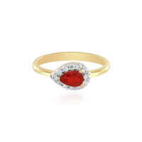 Zilveren ring met een Cherry Opaal