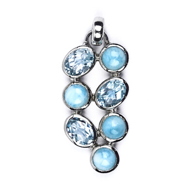 Zilveren hanger met blauwe topazen
