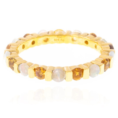 Zilveren ring met Welo-opalen