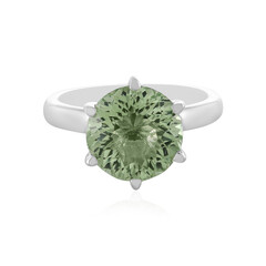 Zilveren ring met een groene amethist