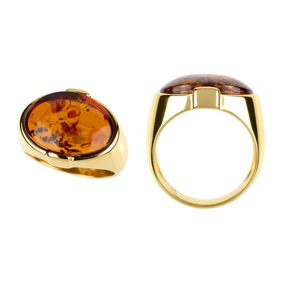 Zilveren ring met een Baltische barnsteen (dagen)