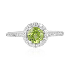 Zilveren ring met een peridoot