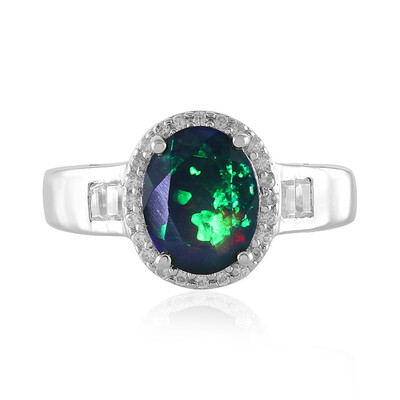 Zilveren ring met een Mezezo opaal