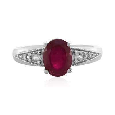 Zilveren ring met een Madagaskar Robijn