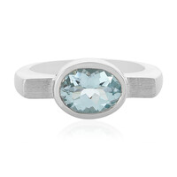 Zilveren ring met een hemel-blauwe topaas