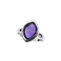 Zilveren ring met een amethist