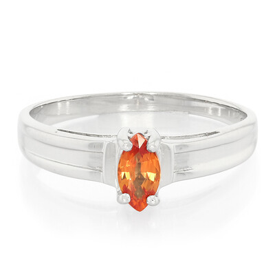 Zilveren ring met een oranje saffier