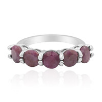 Zilveren ring met robijnen