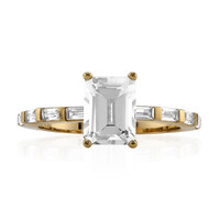Zilveren ring met een witte topaas