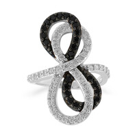 Zilveren ring met zwarte spinelstenen