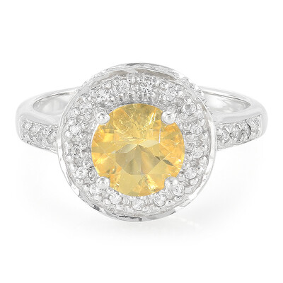 Zilveren ring met een vuur opaal