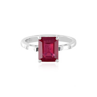 Zilveren ring met een Bemainty robijn