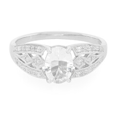 Zilveren ring met een petaliet