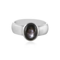 Zilveren ring met een zwarte ster saffier