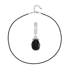 Zilveren set met een zwarte spinel