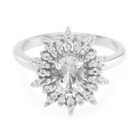 Zilveren ring met een petaliet