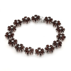 Zilveren armband met granaten