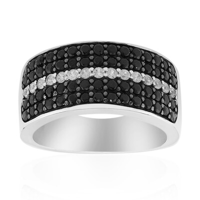 Zilveren ring met zwarte spinelstenen