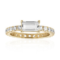 Zilveren ring met een witte topaas