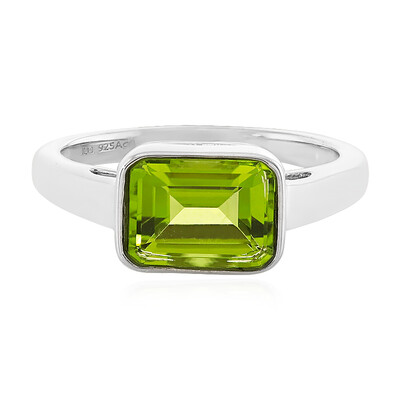 Zilveren ring met een Jilin Peridoot