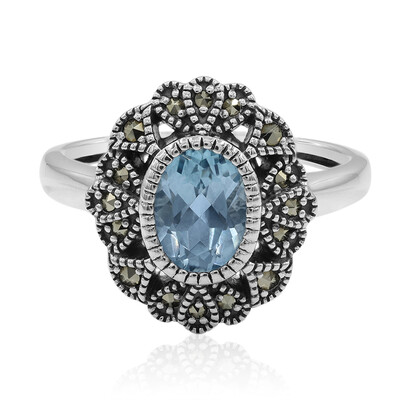 Zilveren ring met een hemel-blauwe topaas
