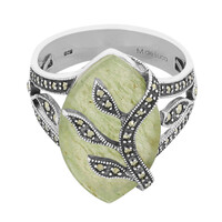 Zilveren ring met een aventurien