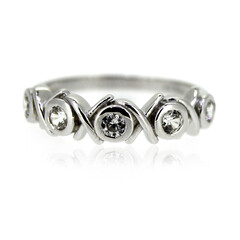 Zilveren ring met zirkonen